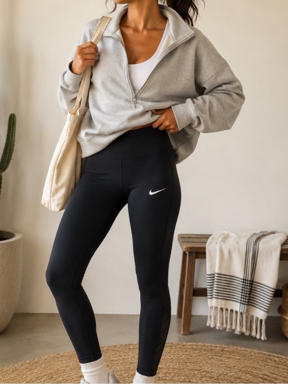 $60 NIKE Women's Power Racer Leggings Capri 26” Running Tights Black MED EUC